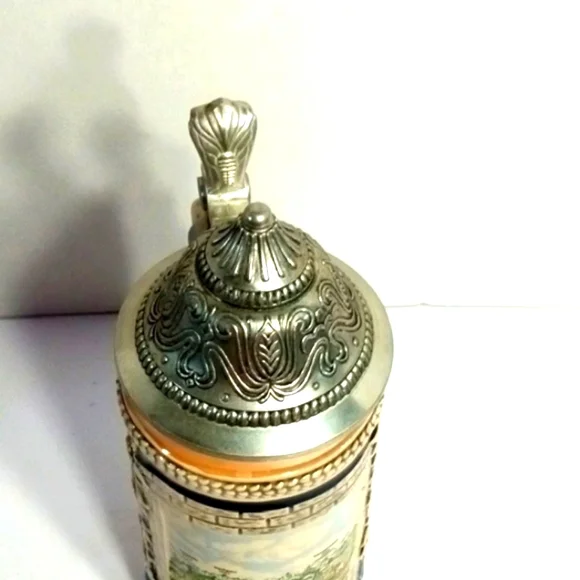 Gertz Clasic Collectable Ceramic Beer Stein with Silver Lid - Picture 8 of 8